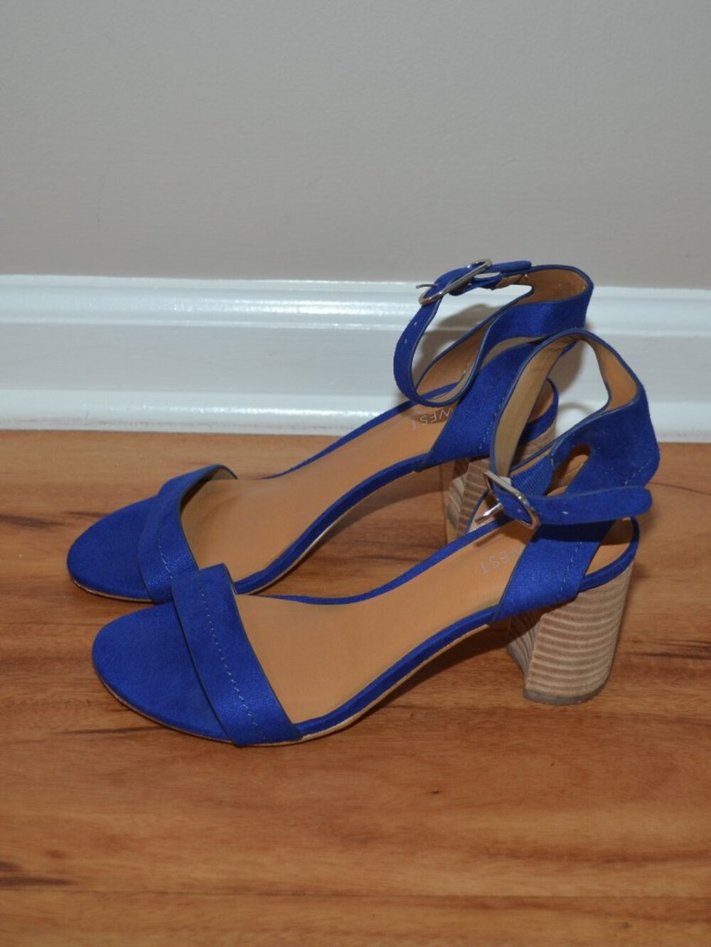 Nine West Sindie2 cobalt blue sandals 3” stacked block heel Women’s sz 6.5M